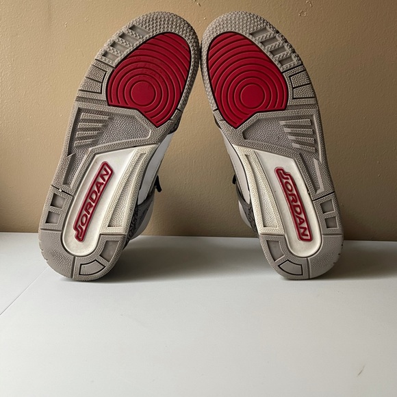 Jordan spizike white cement - Picture 7 of 7